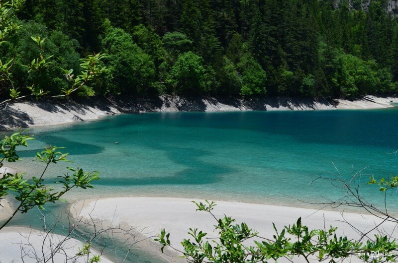 Lago de Panda de Jiuzhaigou