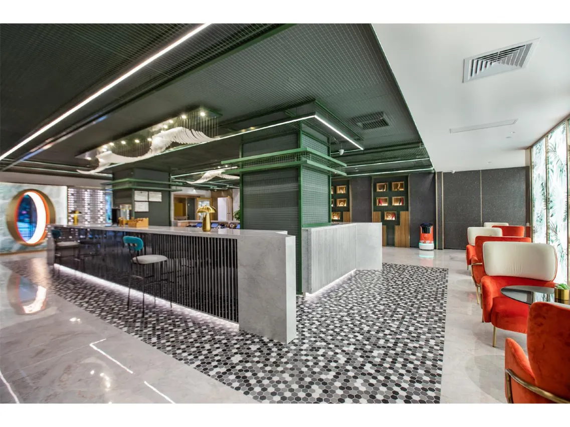 Orange Hotel