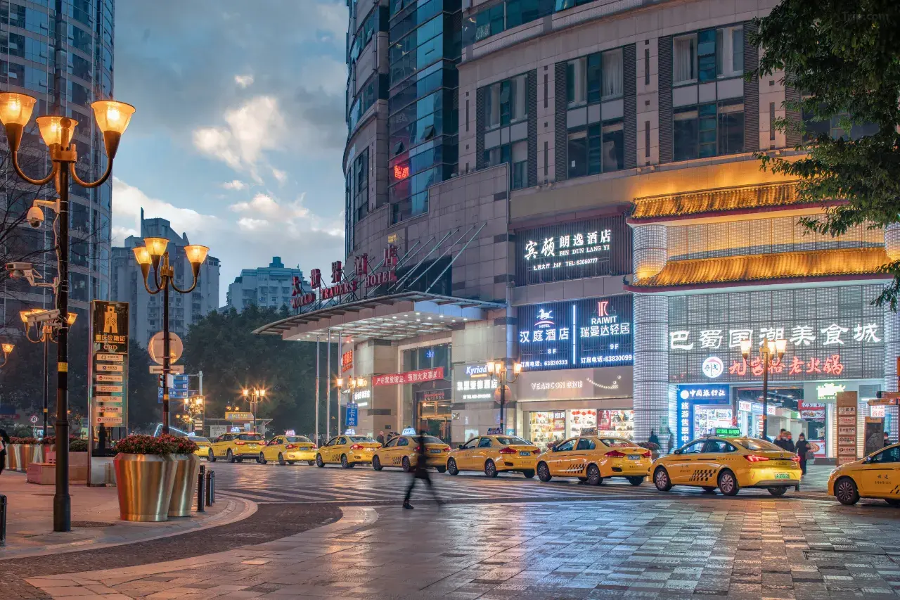 Bindun Langyi Hotel (Chongqing Jiefangbei Hongyadong)