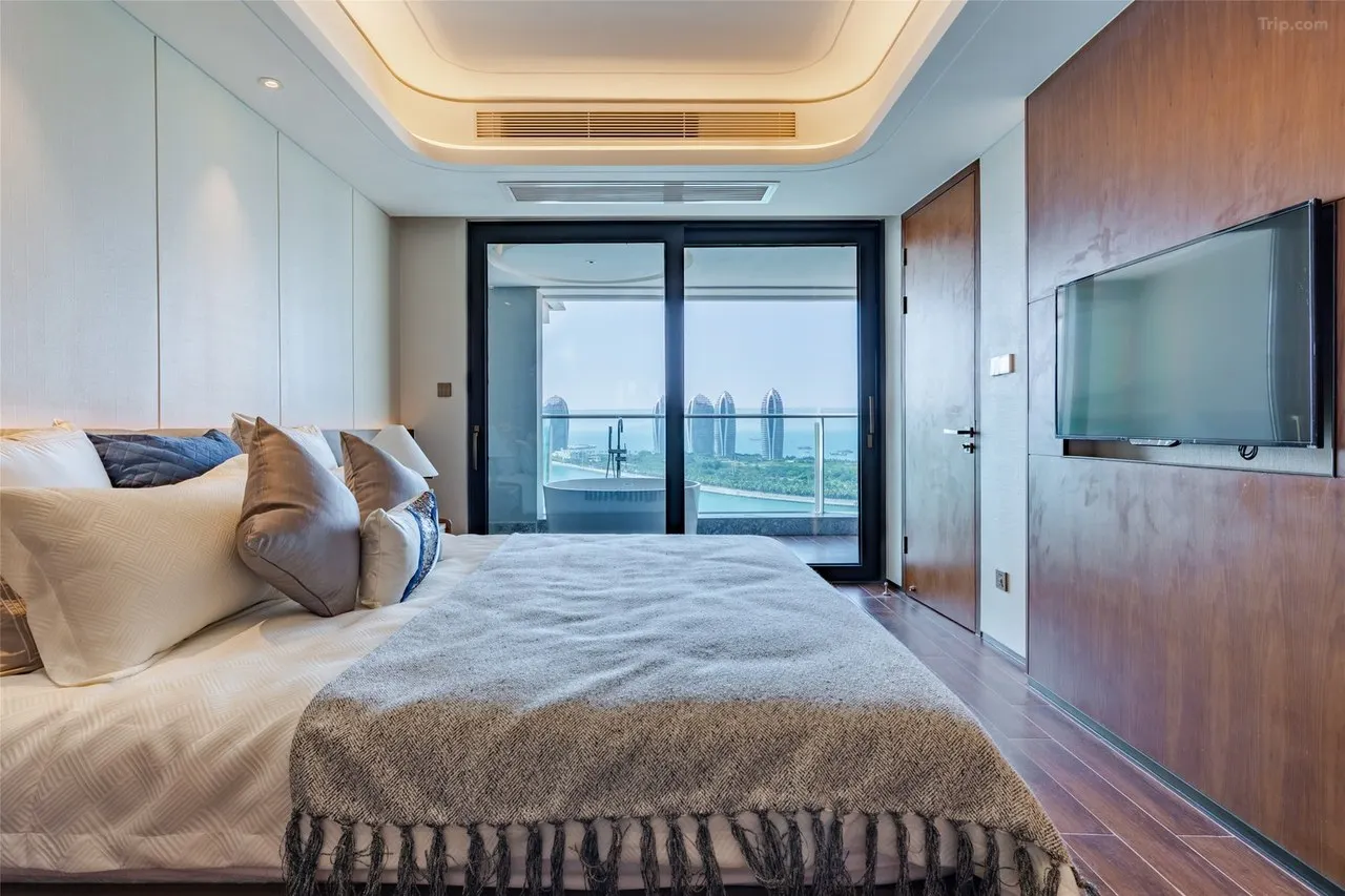 Central Coast Sea View Hotel