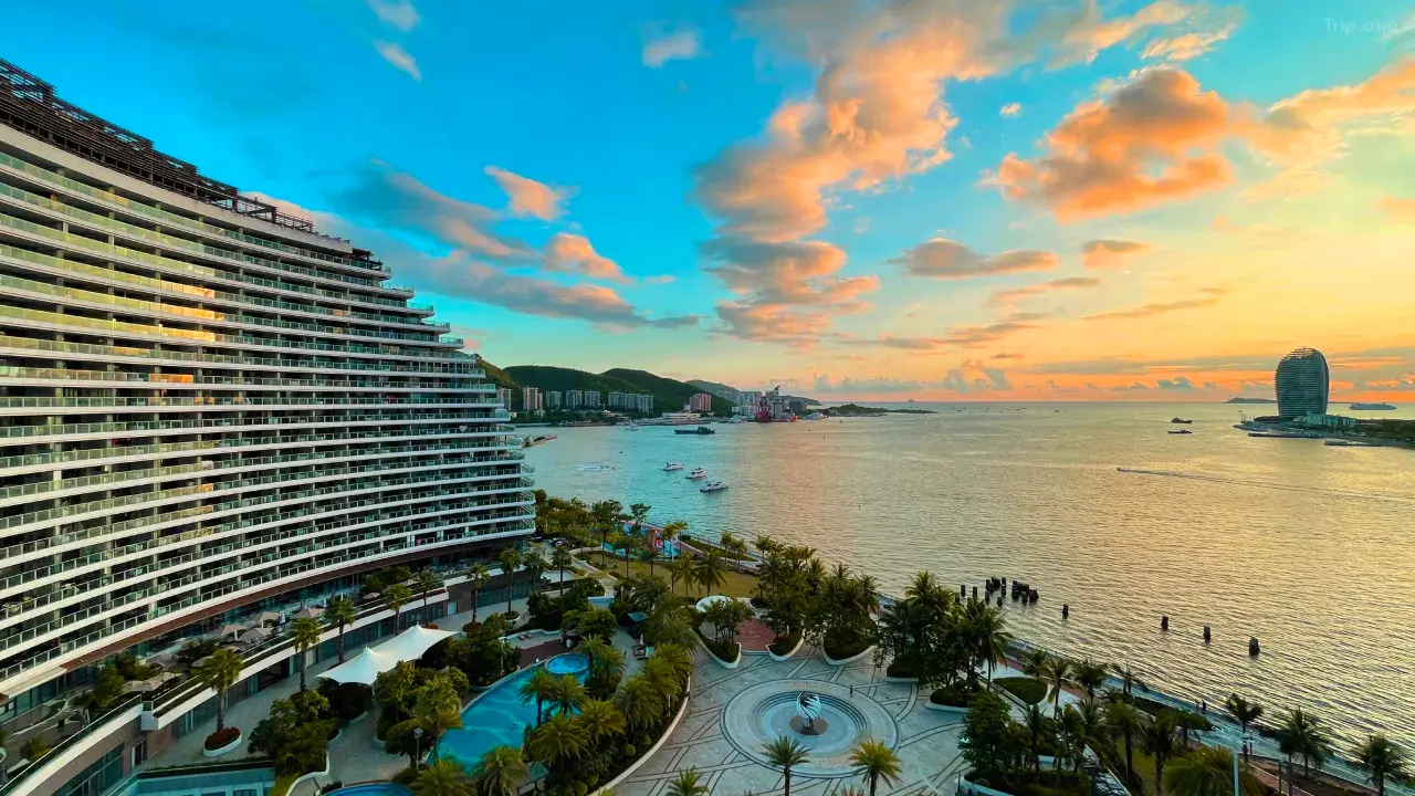 Central Coast Sea View Hotel